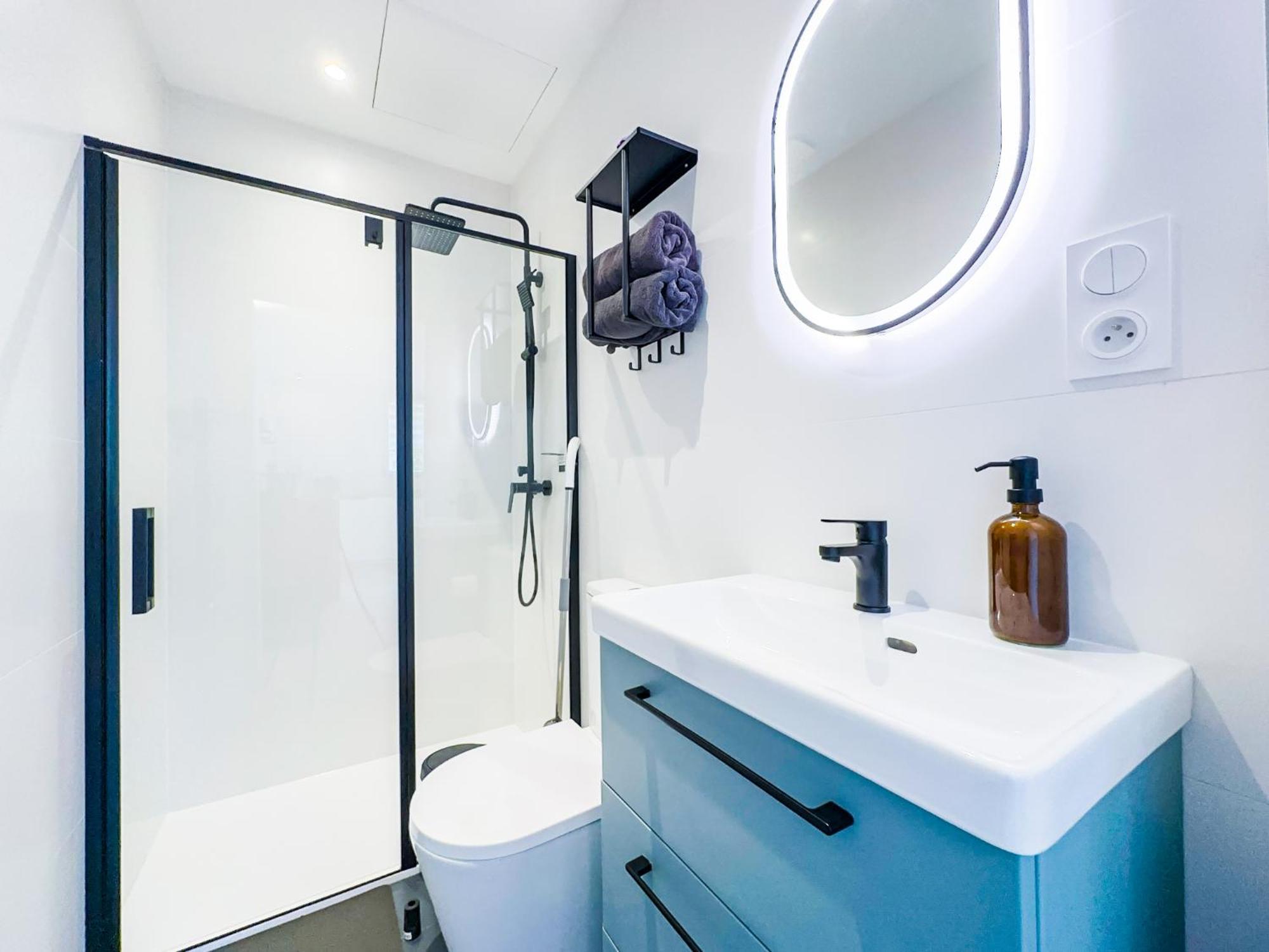 Serenity Suite Vénissieux Kültér fotó