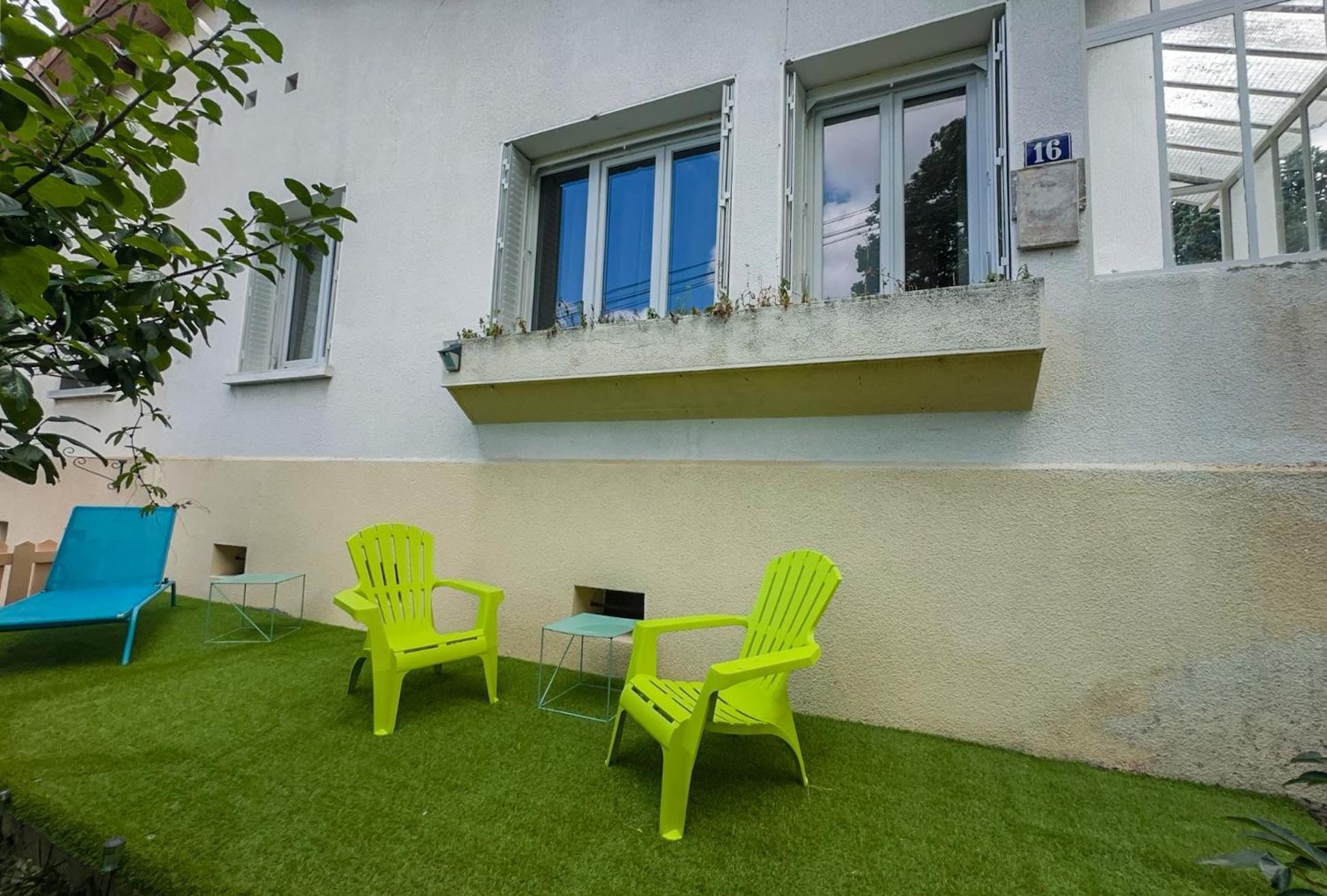 Serenity Suite Vénissieux Kültér fotó