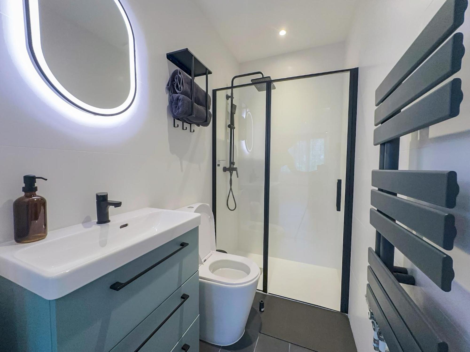 Serenity Suite Vénissieux Kültér fotó